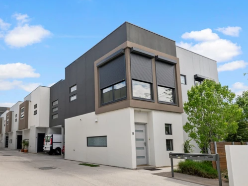 count-on-the-leading-trusted-property-buyer-in-adelaide-big-0